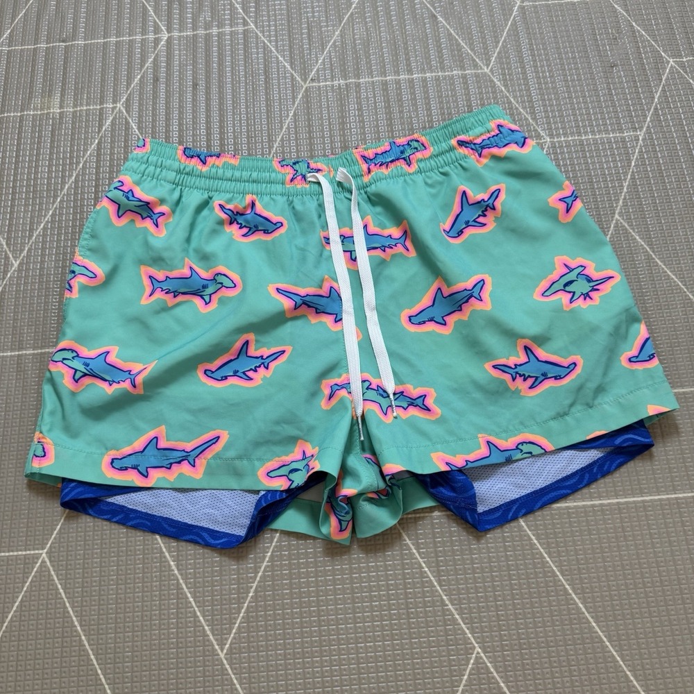 Chubbies Classic Lined 4" Swim Trunks Green Shark Print Men's M